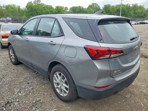 3GNAXHEG0RL176977 2024 CHEVROLET EQUINOX - Image 2