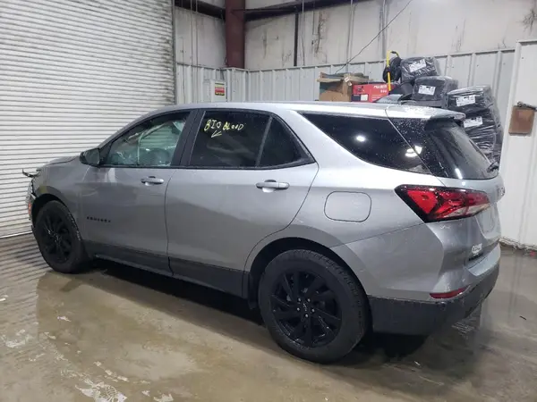 3GNAXHEG0RL208827 2024 CHEVROLET EQUINOX - Image 2