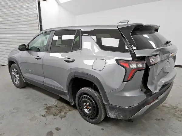 3GNAXHEG0SL205707 2025 CHEVROLET EQUINOX - Image 2