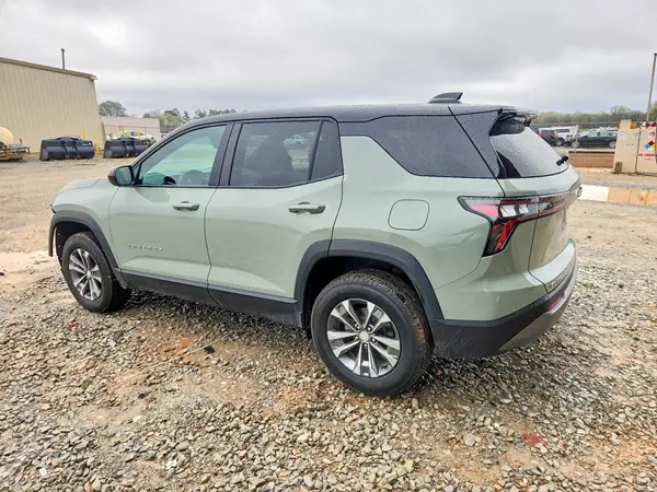 3GNAXHEG0TL191034 2026 CHEVROLET EQUINOX - Image 2