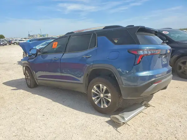 3GNAXHEG0TL377981 2026 CHEVROLET EQUINOX - Image 2