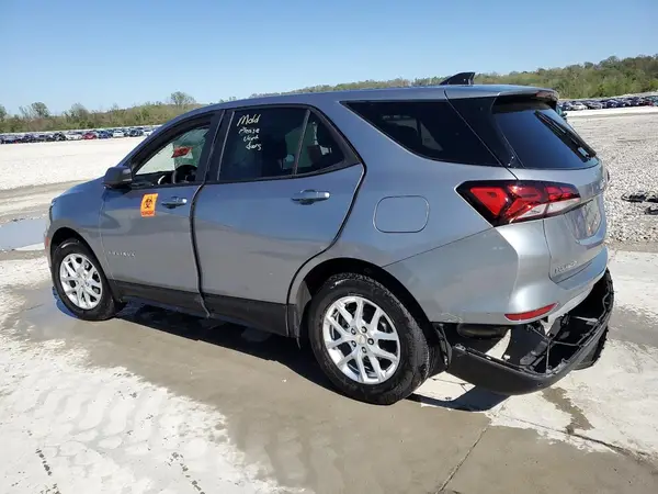3GNAXHEG1RL126864 2024 CHEVROLET EQUINOX - Image 2
