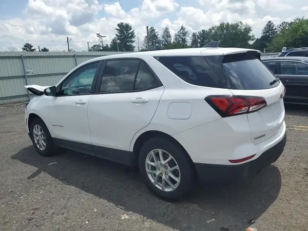 3GNAXHEG1RL227211 2024 CHEVROLET EQUINOX - Image 2