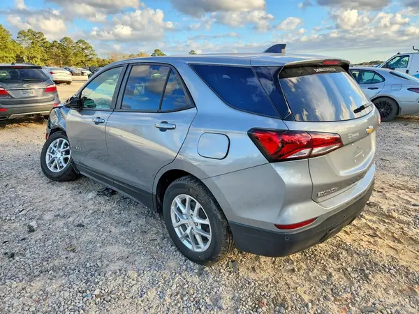 3GNAXHEG1RL231081 2024 CHEVROLET EQUINOX - Image 2