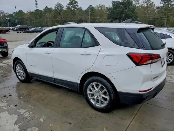 3GNAXHEG1RL301176 2024 CHEVROLET EQUINOX - Image 2