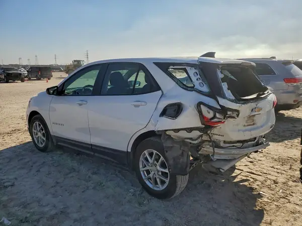 3GNAXHEG1RL360812 2024 CHEVROLET EQUINOX - Image 2