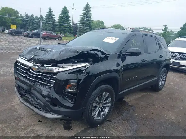 3GNAXHEG1SL101680 2025 CHEVROLET EQUINOX - Image 2