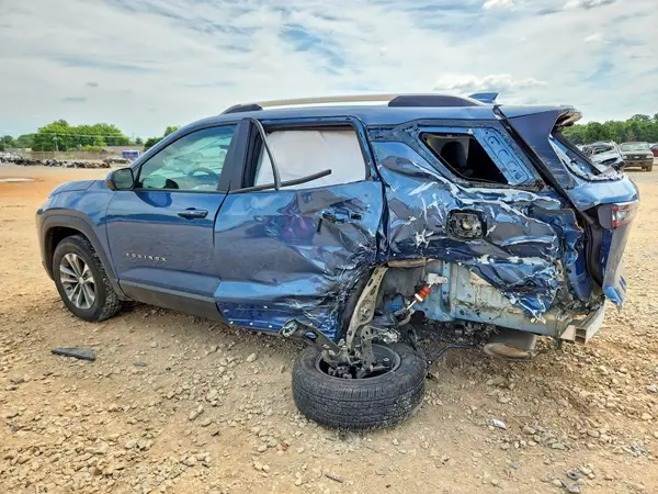 3GNAXHEG1SL146022 2025 CHEVROLET EQUINOX - Image 2