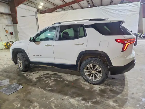 3GNAXHEG1SL164228 2025 CHEVROLET EQUINOX - Image 2