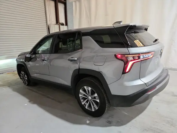 3GNAXHEG1SL307498 2025 CHEVROLET EQUINOX - Image 2