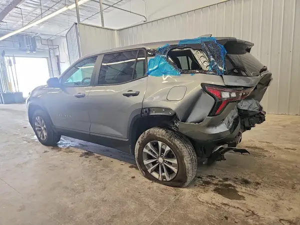 3GNAXHEG1SL314337 2025 CHEVROLET EQUINOX - Image 2