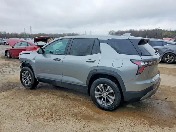 3GNAXHEG1TL279221 2026 CHEVROLET EQUINOX - Image 2