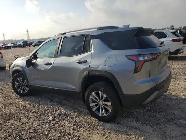 3GNAXHEG1TL350854 2026 CHEVROLET EQUINOX - Image 2