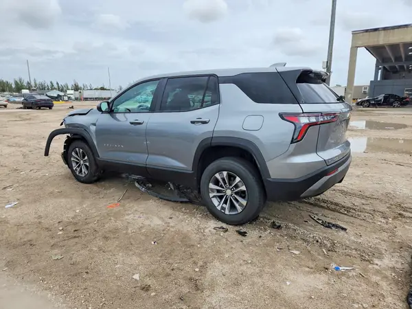 3GNAXHEG1TL359926 2026 CHEVROLET EQUINOX - Image 2