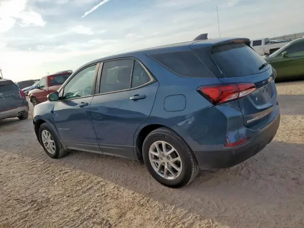 3GNAXHEG2RL333943 2024 CHEVROLET EQUINOX - Image 2