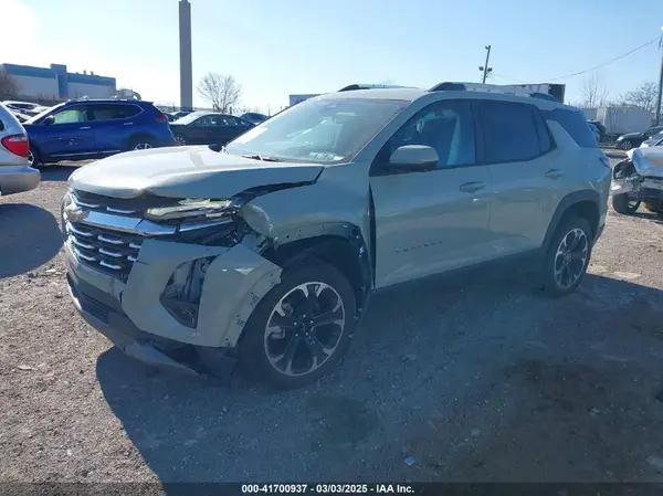3GNAXHEG2SL131819 2025 CHEVROLET EQUINOX - Image 2