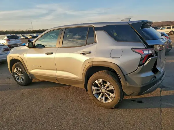 3GNAXHEG2SL182110 2025 CHEVROLET EQUINOX - Image 2