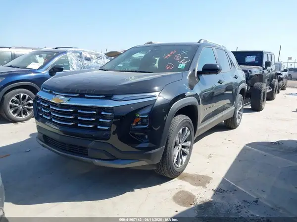 3GNAXHEG2SL250745 2025 CHEVROLET EQUINOX - Image 2