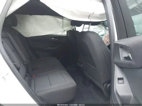 3GNAXHEG2T1106190 2026 CHEVROLET EQUINOX - Image 8