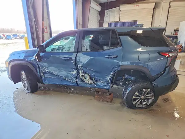 3GNAXHEG2TL268647 2026 CHEVROLET EQUINOX - Image 2