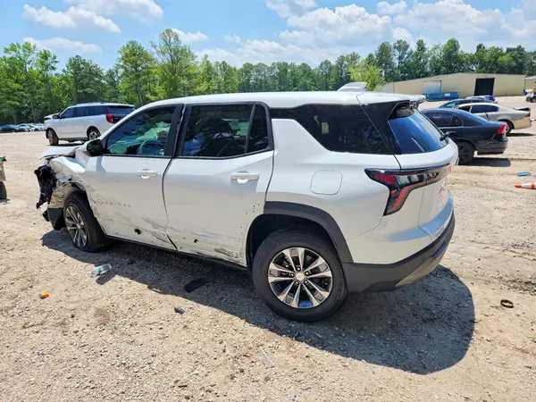 3GNAXHEG2TL526407 2026 CHEVROLET EQUINOX - Image 2