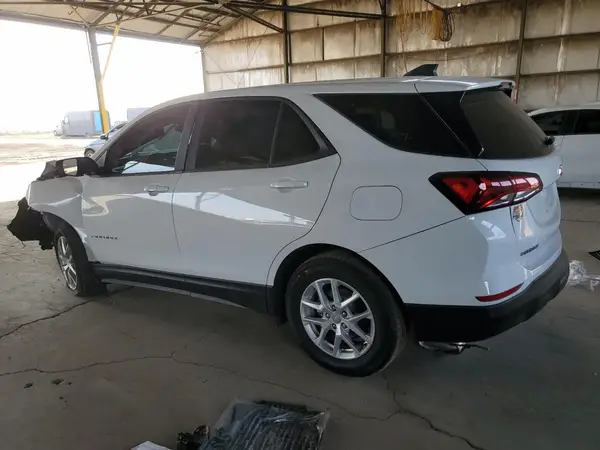 3GNAXHEG3RL184832 2024 CHEVROLET EQUINOX - Image 2