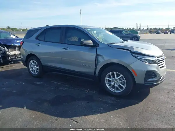 3GNAXHEG3RL256662 2024 CHEVROLET EQUINOX - Image 1