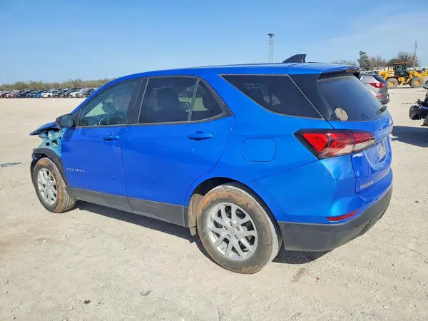 3GNAXHEG3RL261229 2024 CHEVROLET EQUINOX - Image 2