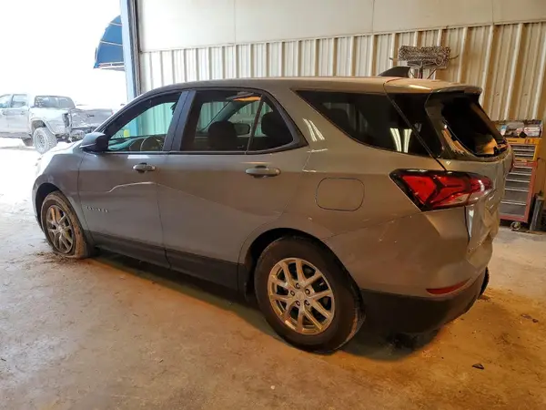 3GNAXHEG3RL267029 2024 CHEVROLET EQUINOX - Image 2