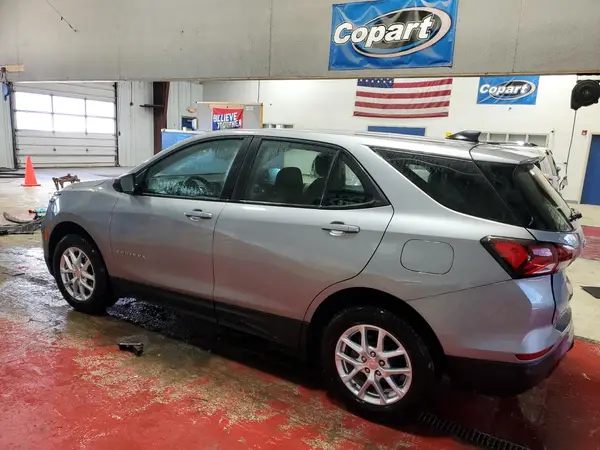 3GNAXHEG3RL326239 2024 CHEVROLET EQUINOX - Image 2