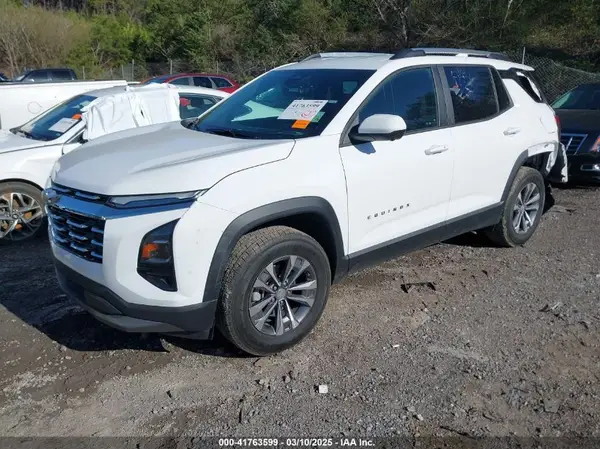 3GNAXHEG3SL164182 2025 CHEVROLET EQUINOX - Image 2