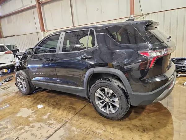 3GNAXHEG3SL220637 2025 CHEVROLET EQUINOX - Image 2