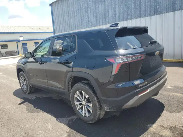 3GNAXHEG3SL310841 2025 CHEVROLET EQUINOX - Image 2