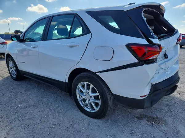 3GNAXHEG4PL182553 2023 CHEVROLET EQUINOX - Image 2