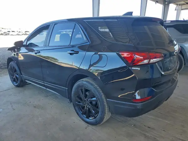3GNAXHEG4RL115082 2024 CHEVROLET EQUINOX - Image 2
