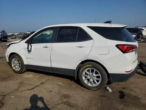 3GNAXHEG4RL323687 2024 CHEVROLET EQUINOX - Image 2