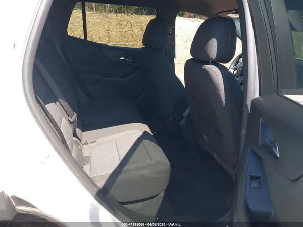 3GNAXHEG4SL184151 2025 CHEVROLET EQUINOX - Image 8