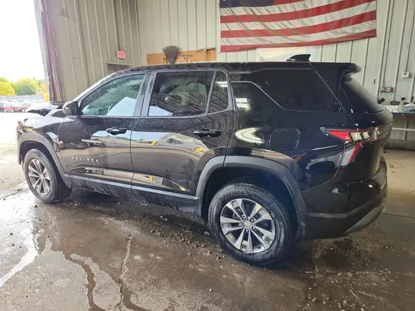 3GNAXHEG4SL212935 2025 CHEVROLET EQUINOX - Image 2