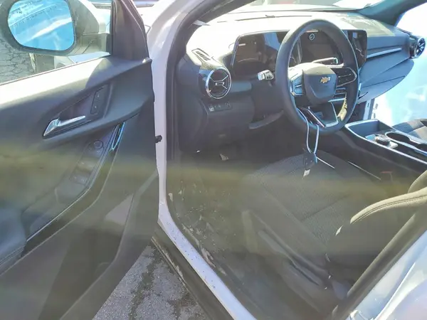 3GNAXHEG4TL330551 2026 CHEVROLET EQUINOX - Image 8