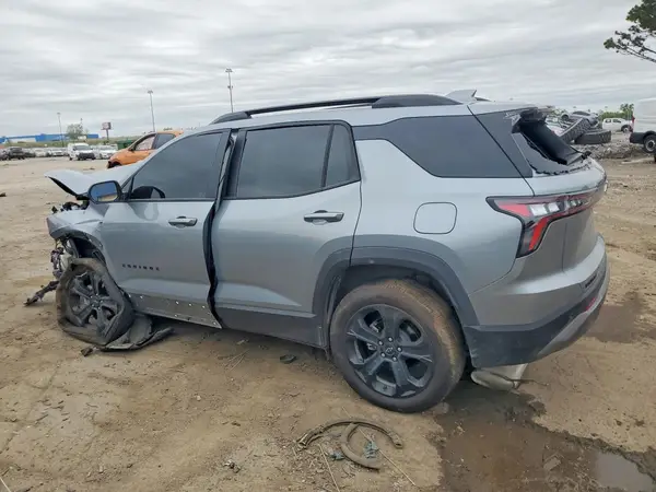 3GNAXHEG4TL385324 2026 CHEVROLET EQUINOX - Image 2