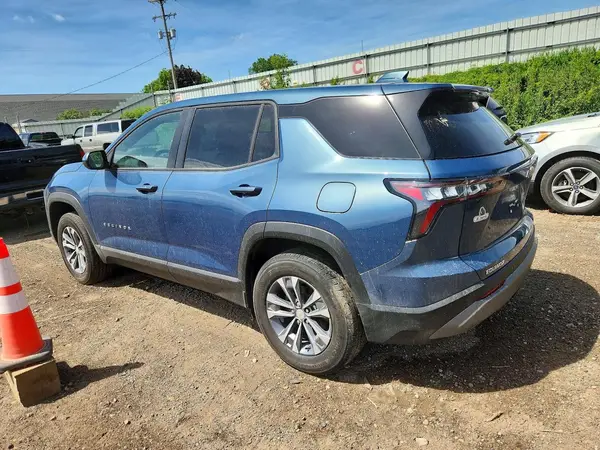 3GNAXHEG4TL395884 2026 CHEVROLET EQUINOX - Image 2