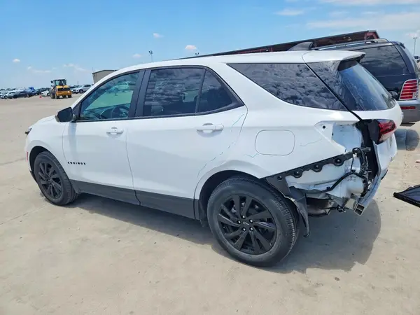 3GNAXHEG5RL230077 2024 CHEVROLET EQUINOX - Image 2