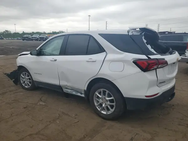 3GNAXHEG5RL372963 2024 CHEVROLET EQUINOX - Image 2