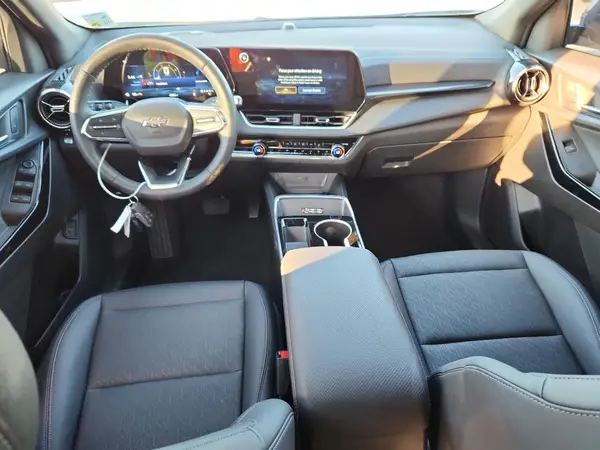 3GNAXHEG5SL104288 2025 CHEVROLET EQUINOX - Image 8
