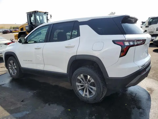 3GNAXHEG5SL205704 2025 CHEVROLET EQUINOX - Image 2