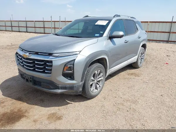 3GNAXHEG5SL217853 2025 CHEVROLET EQUINOX - Image 2
