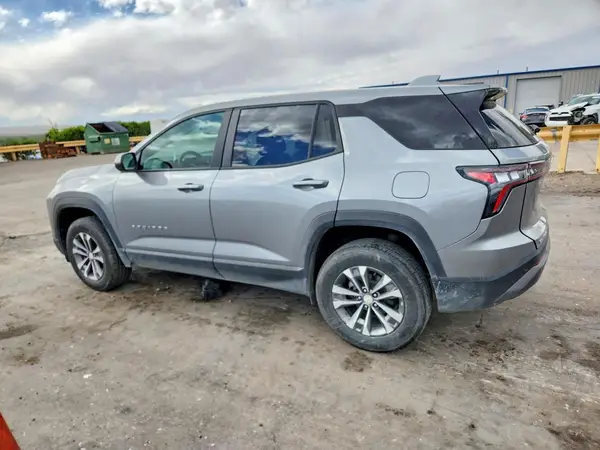 3GNAXHEG5SL295517 2025 CHEVROLET EQUINOX - Image 2