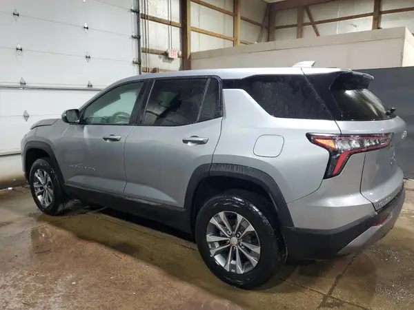 3GNAXHEG5SL305141 2025 CHEVROLET EQUINOX - Image 2