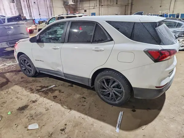 3GNAXHEG6RL234476 2024 CHEVROLET EQUINOX - Image 2