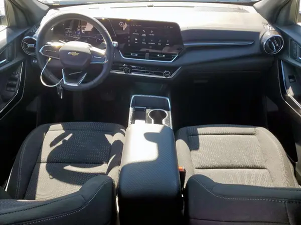 3GNAXHEG6SL205582 2025 CHEVROLET EQUINOX - Image 8